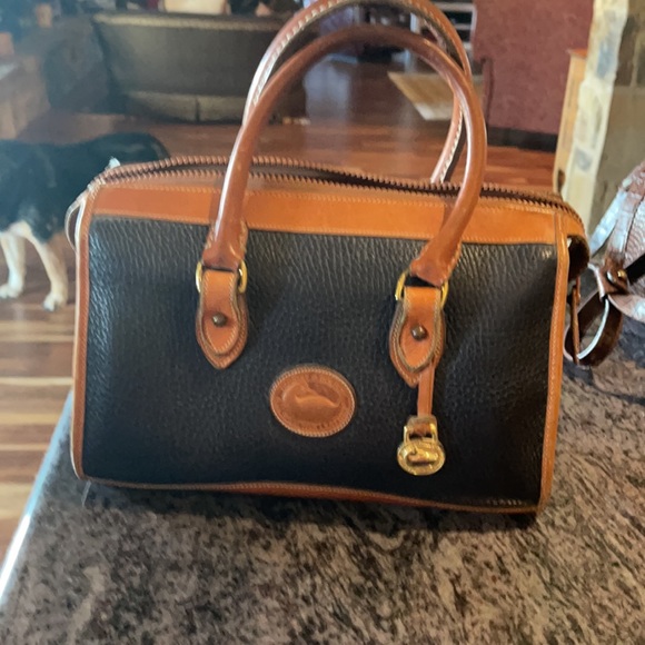 Navy dooney & bourke bag - Picture 4 of 4